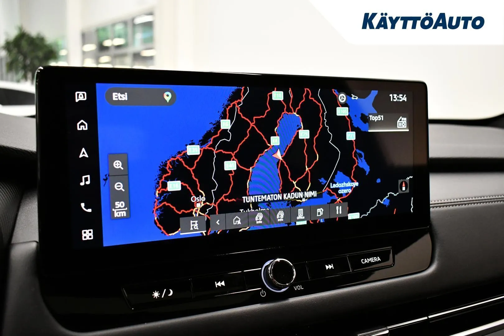 Mitsubishi Outlander YMT-402 carousel image