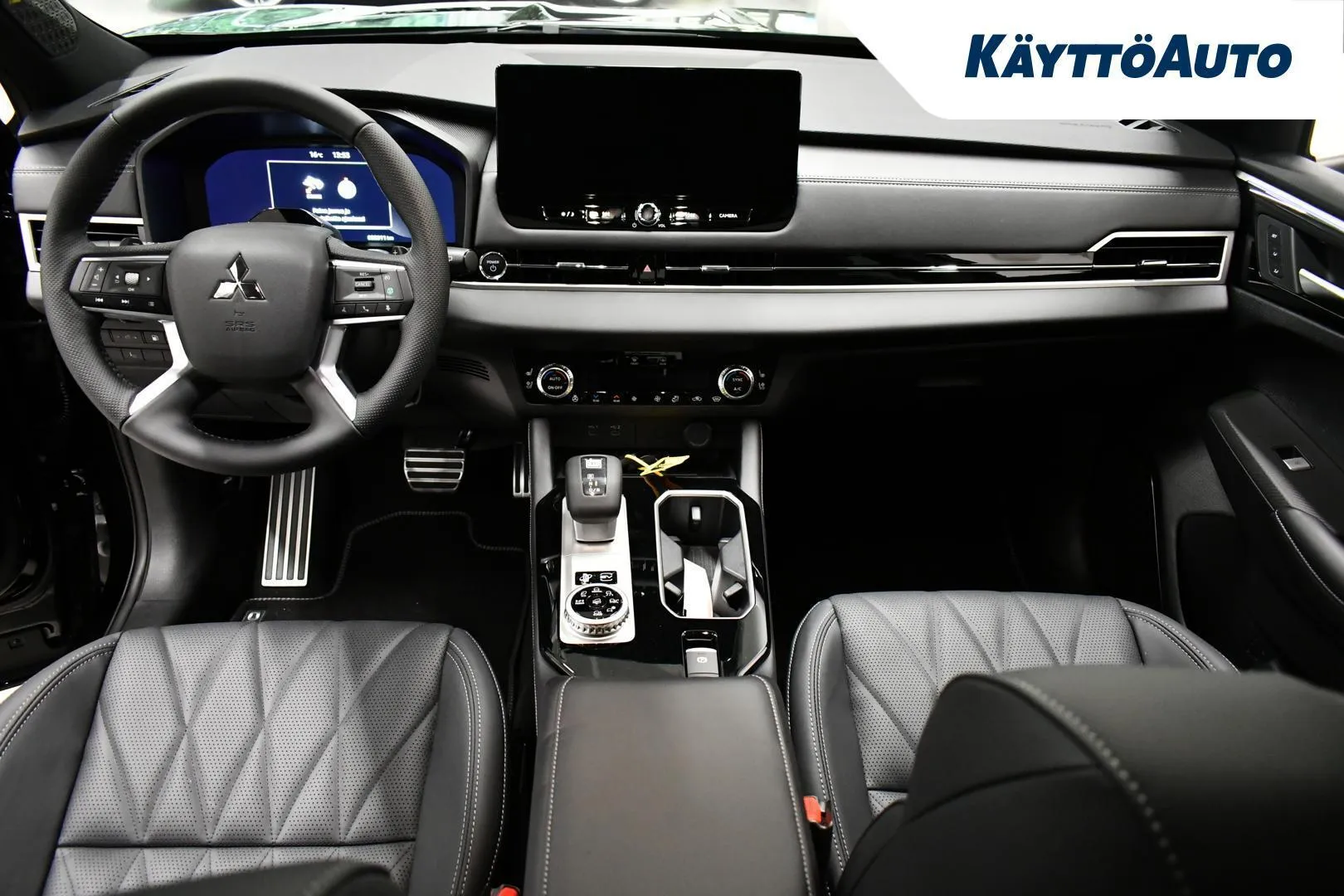 Mitsubishi Outlander YMT-402 carousel image