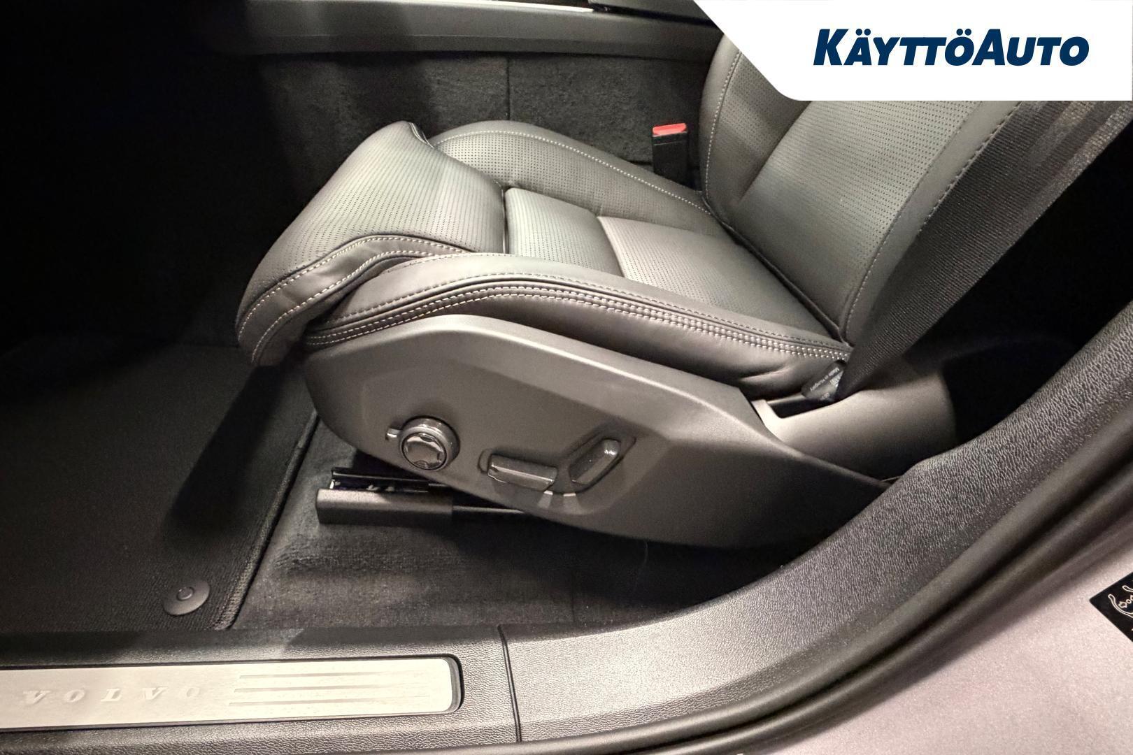 Volvo XC60 2027, photo 7/25