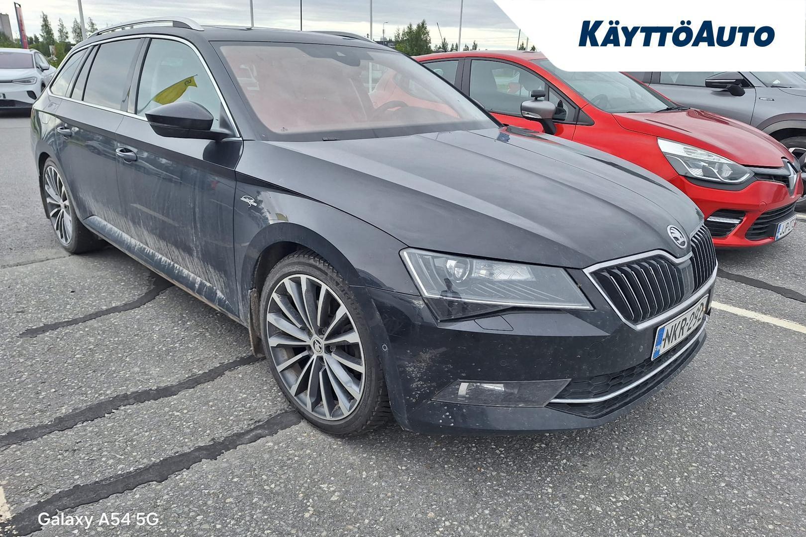 Skoda Superb 2017, photo 3/7