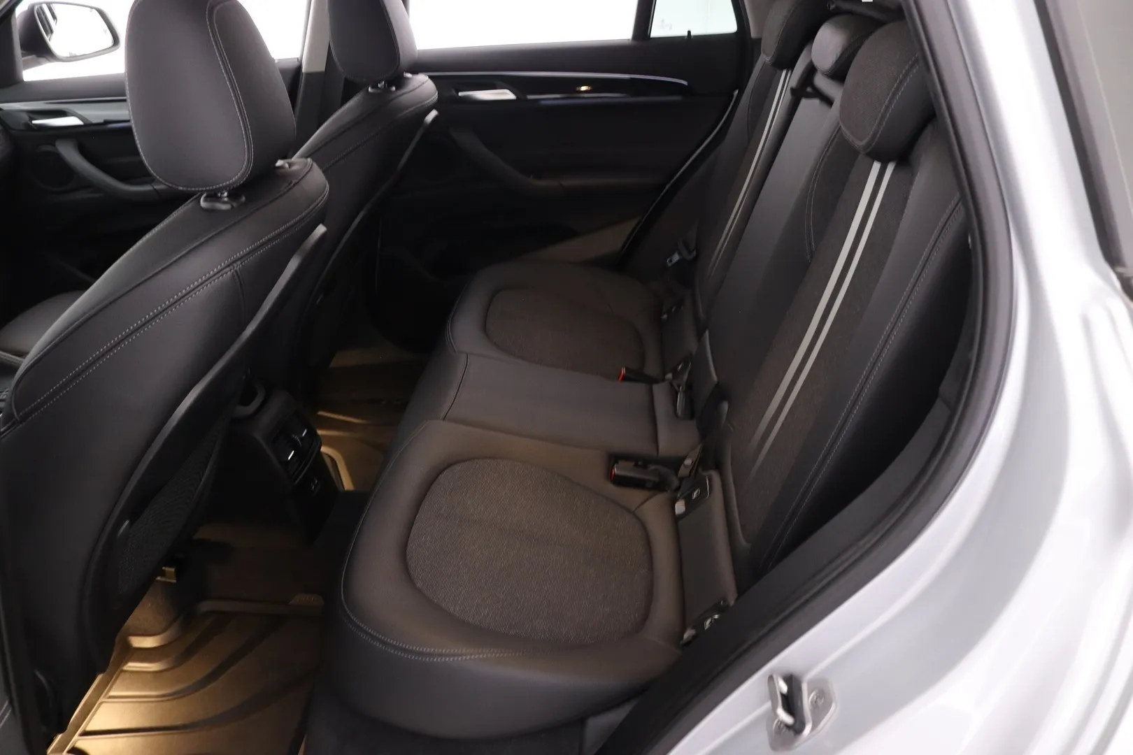 BMW X1 KVU-329 carousel image