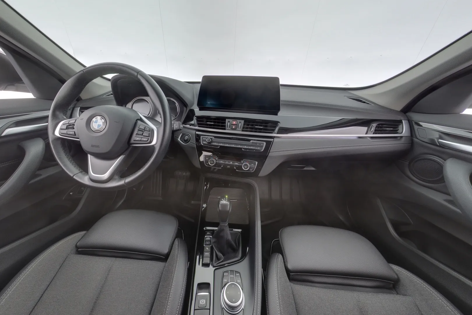 BMW X1 KVU-329 carousel image