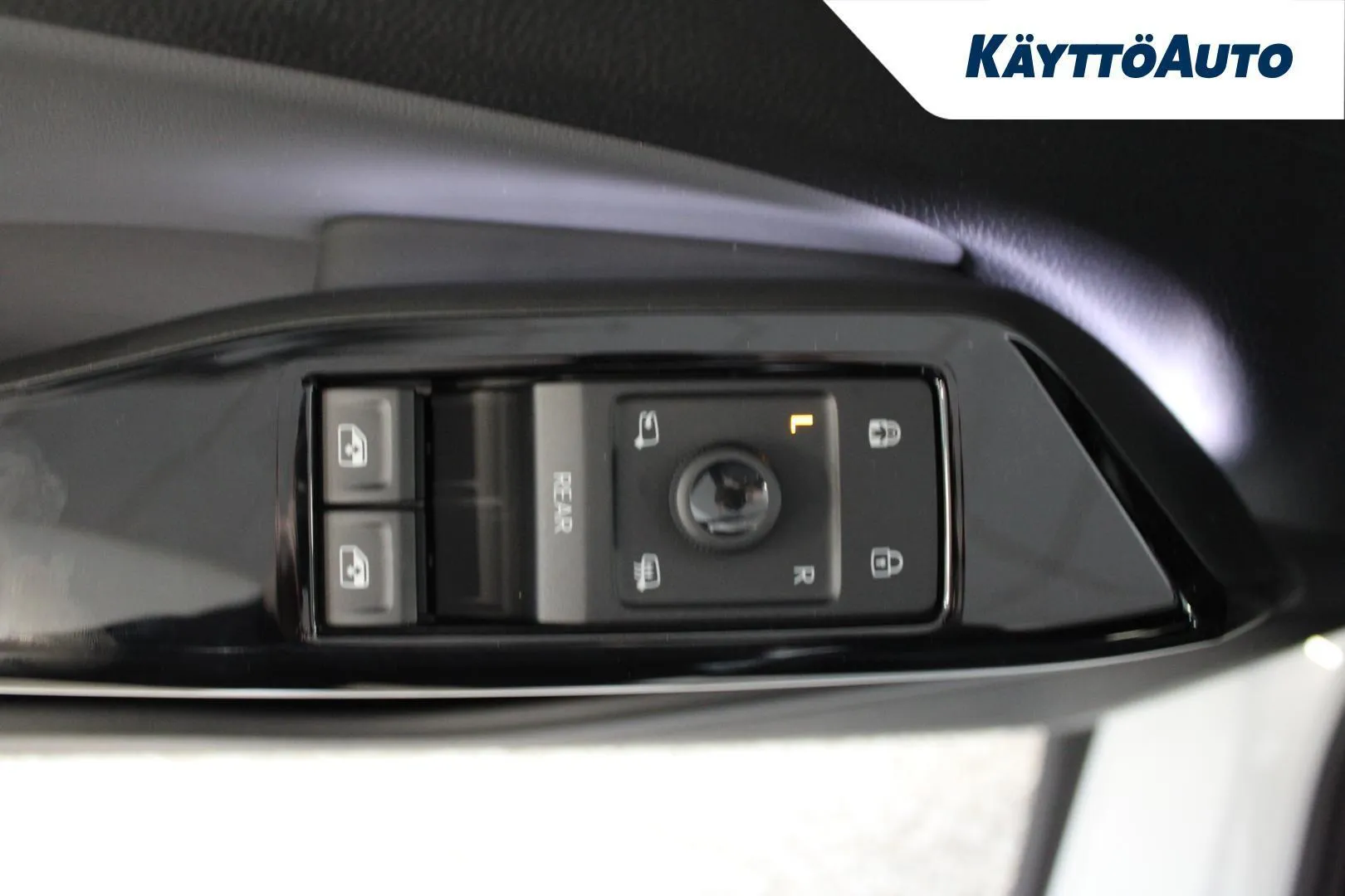 Volkswagen ID.4 SZV-120 carousel image