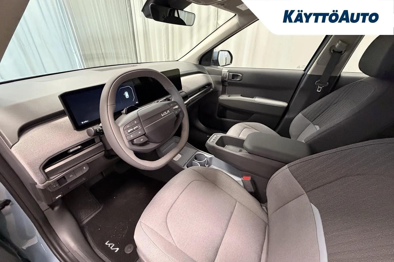 Kia EV3 SZT-102 carousel image