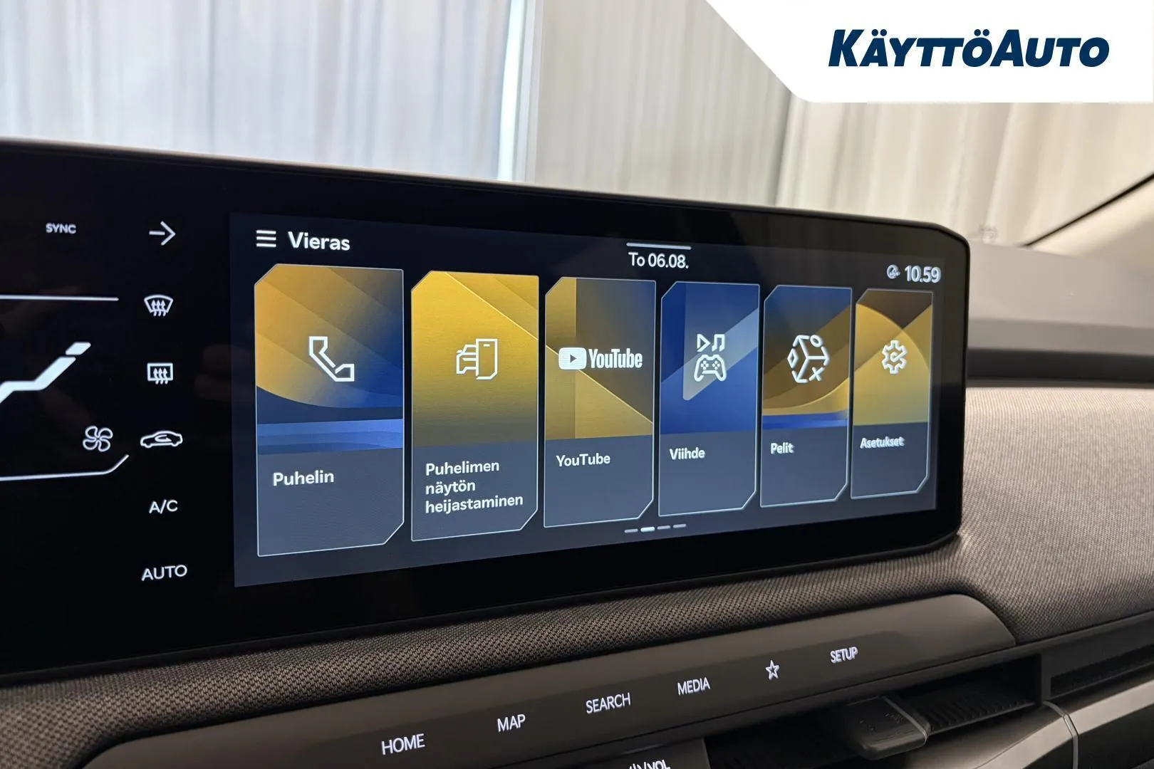 Kia EV3 SZT-102 carousel image