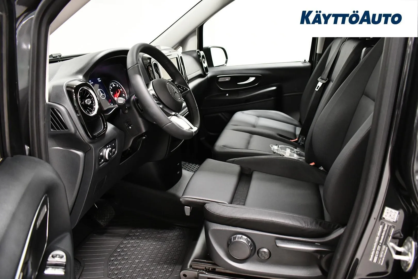 Mercedes-Benz Vito RXT-669 carousel image