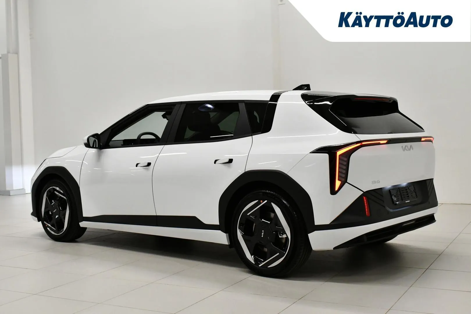 Kia EV4 FTG-660 carousel image