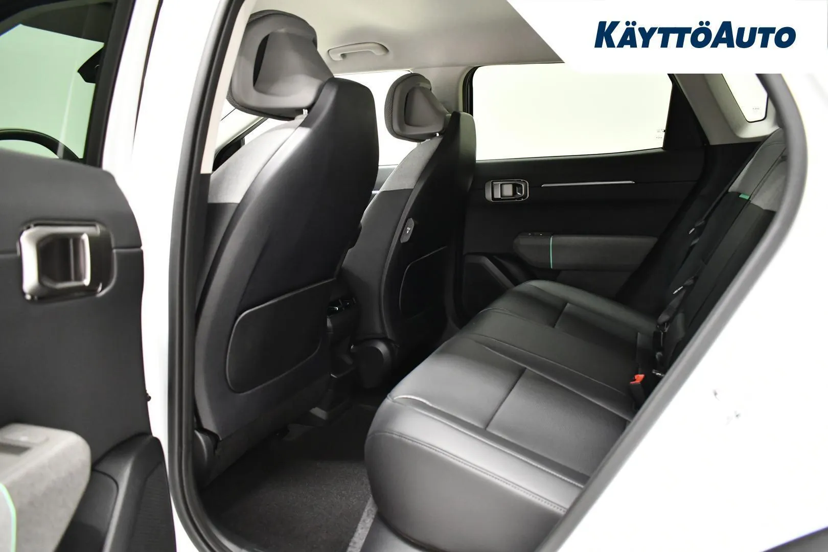 Kia EV4 FTG-660 carousel image
