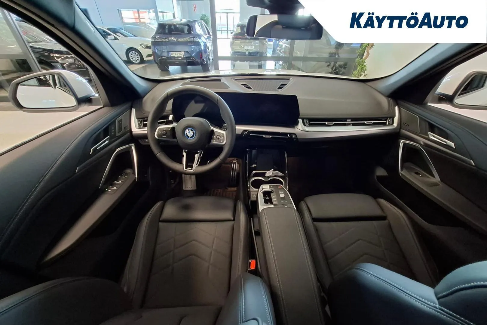 BMW iX1 YMP-564 carousel image
