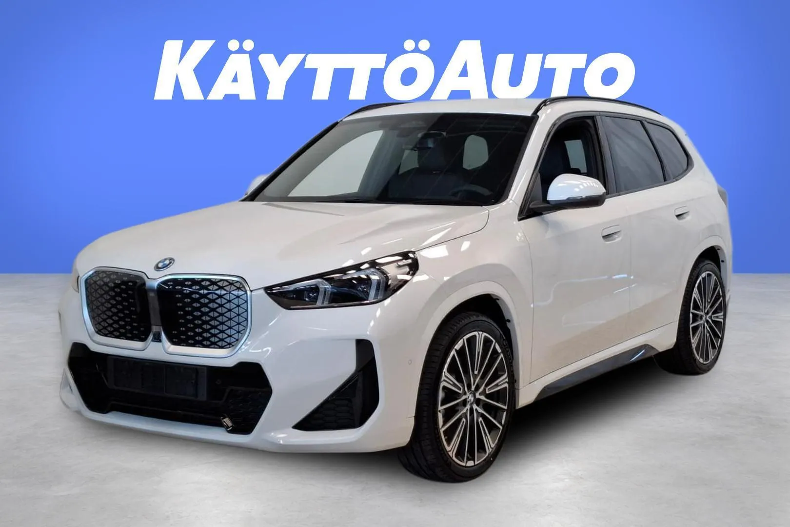 BMW iX1 YMP-564 carousel image