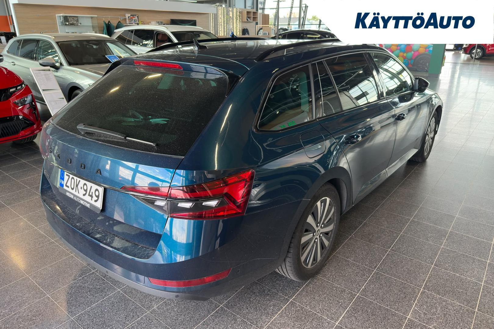 Skoda Superb 2022, kuva 7/21