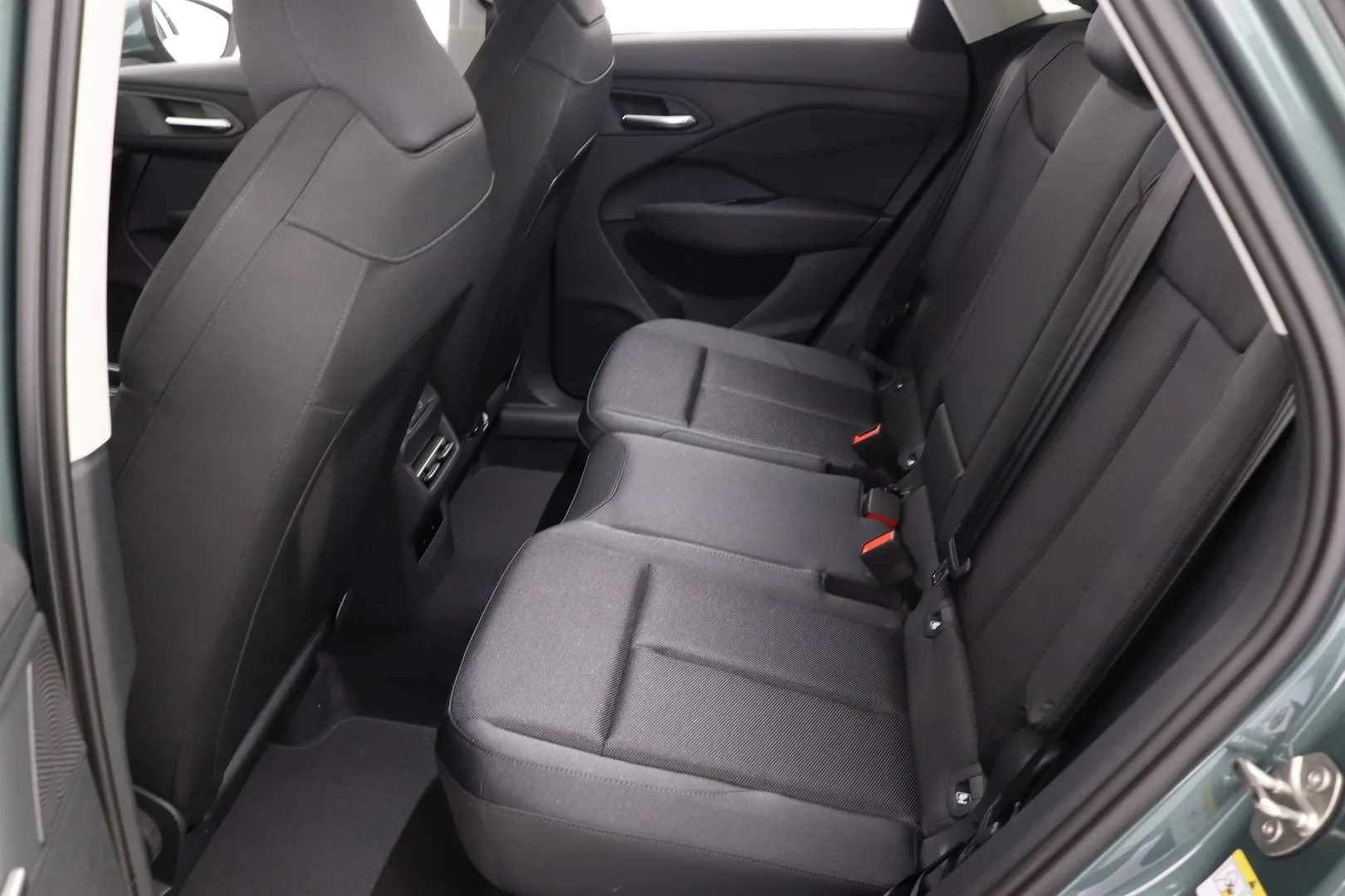Audi Q3 FTF-624 carousel image