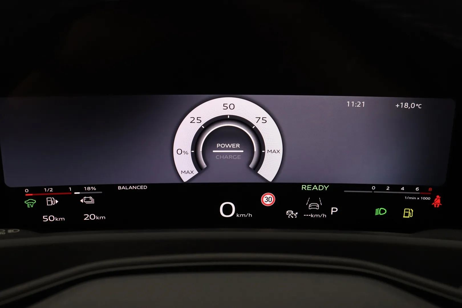 Audi Q3 FTF-624 carousel image