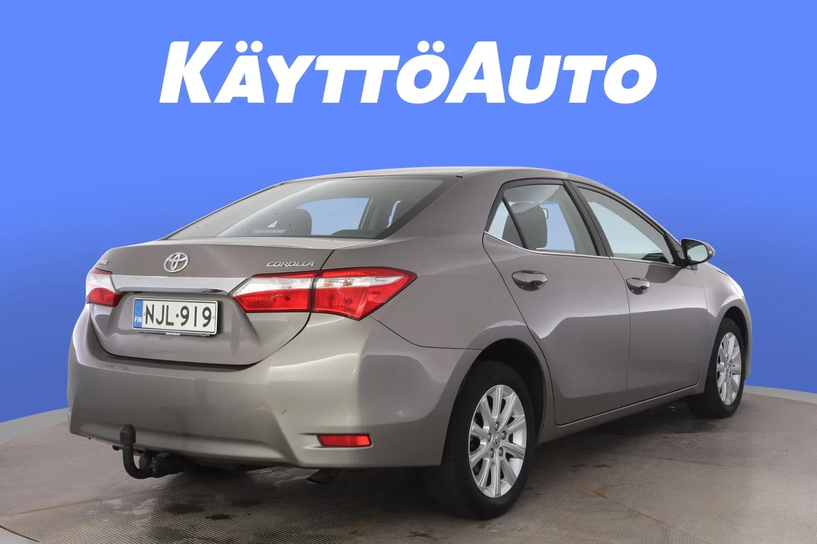 Toyota Corolla NJL-919 carousel image