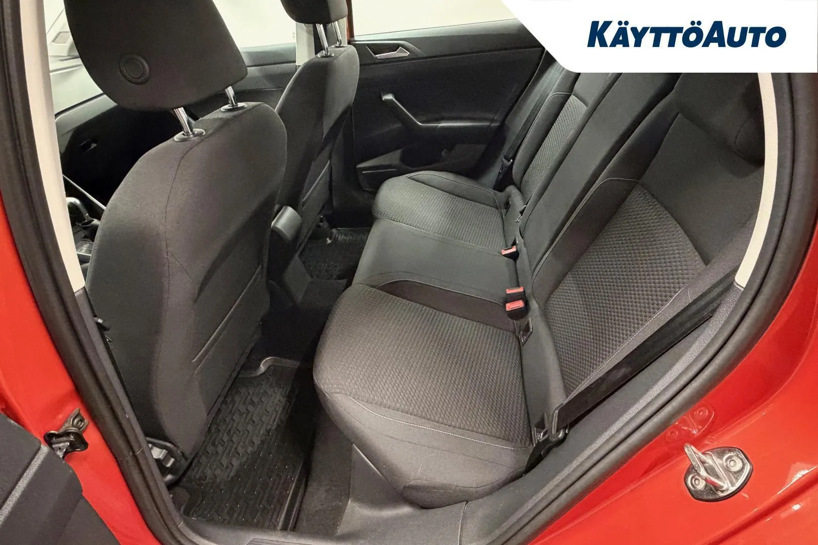 Volkswagen Polo KTA-735 carousel image