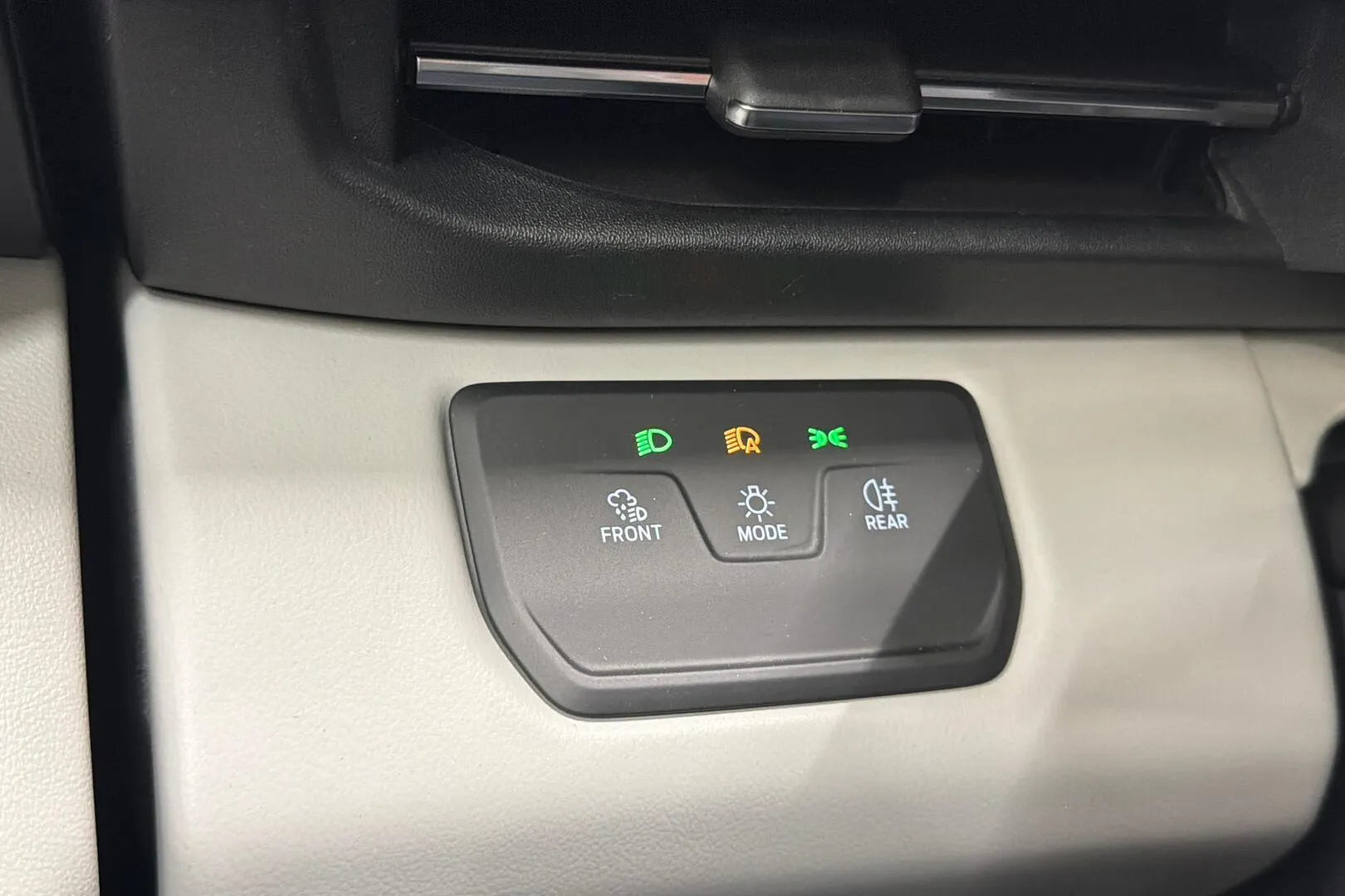 FORD EXPLORER MSO-485 carousel image