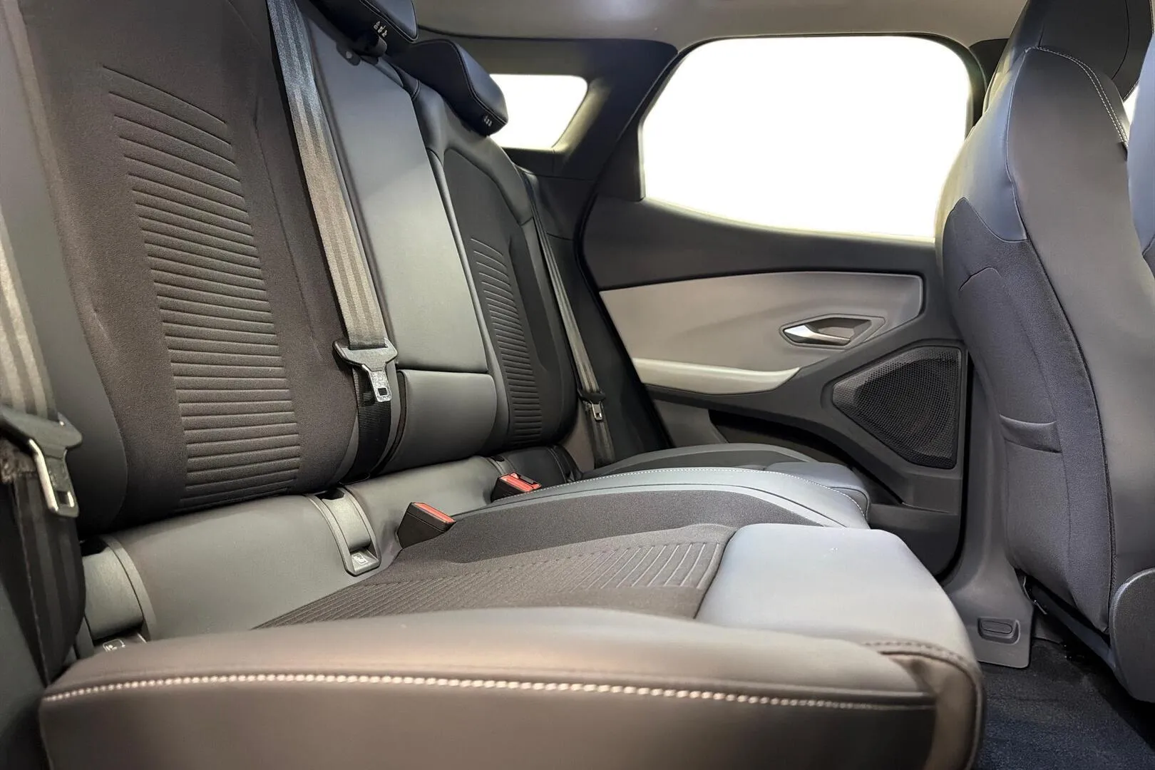 FORD EXPLORER MSO-485 carousel image