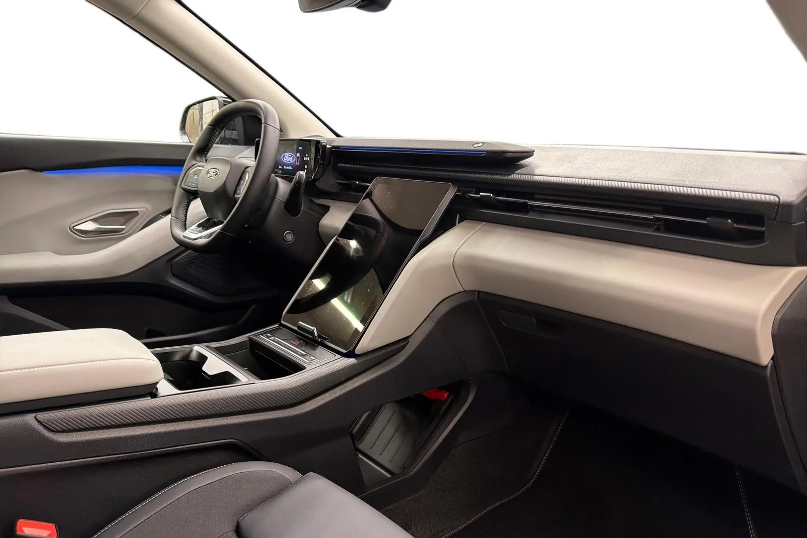 FORD EXPLORER FTE-326 carousel image