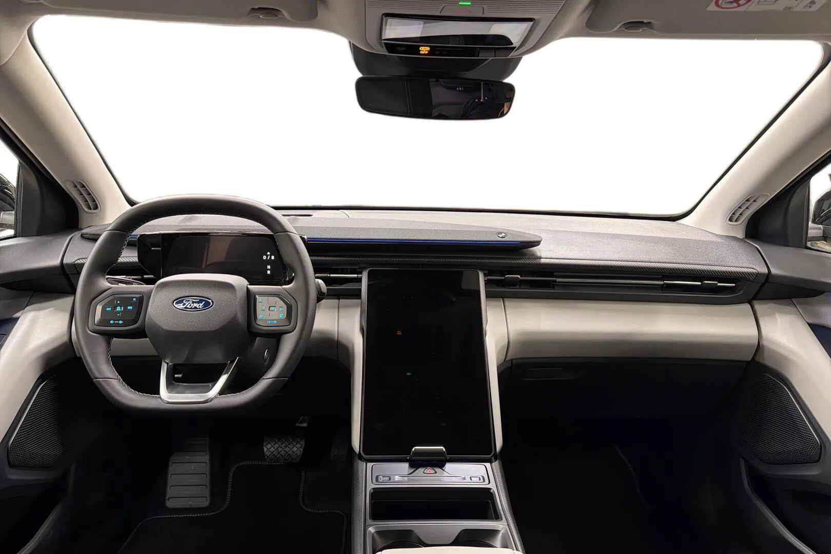 FORD EXPLORER FTE-326 carousel image