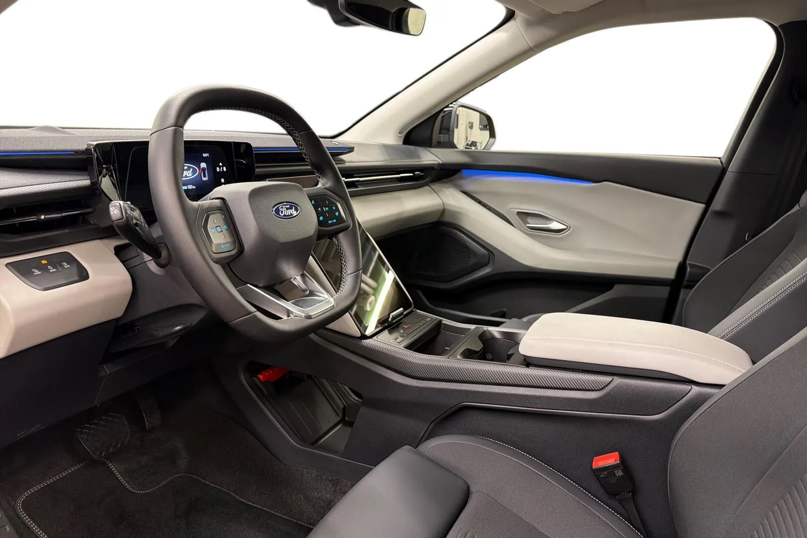 FORD EXPLORER FTE-326 carousel image