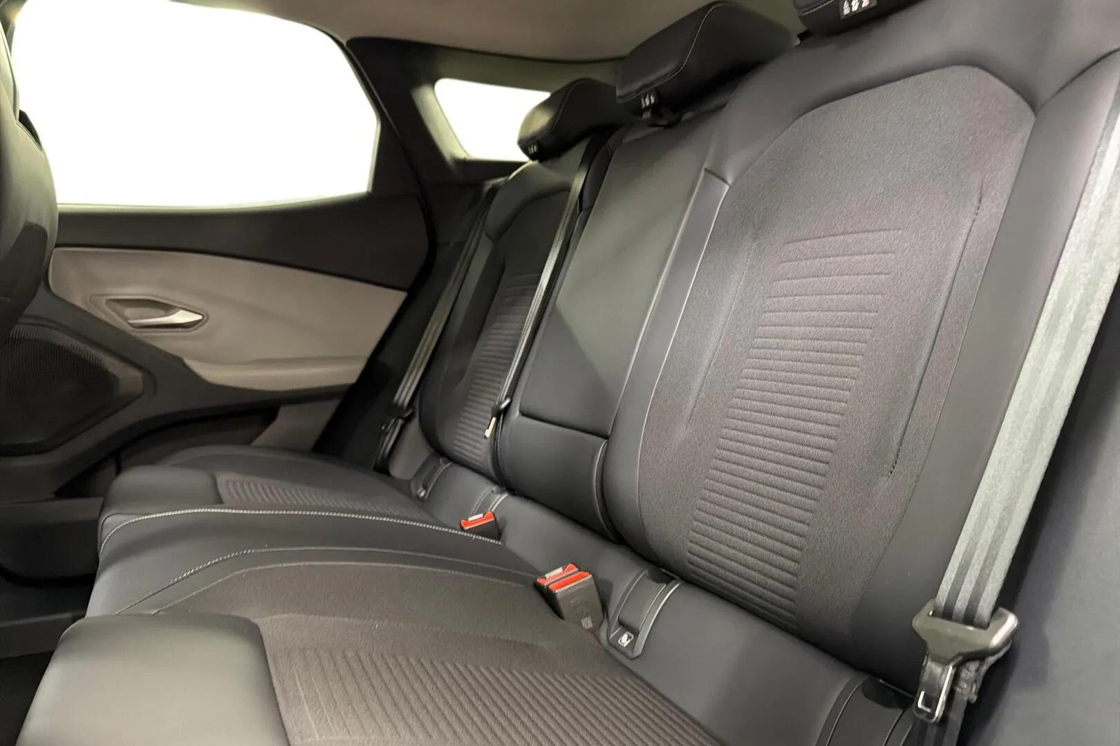 FORD EXPLORER FTE-326 carousel image