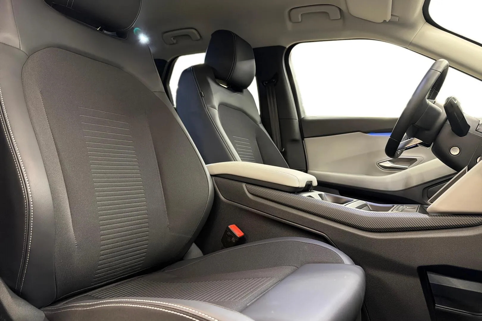 FORD EXPLORER FTE-344 carousel image