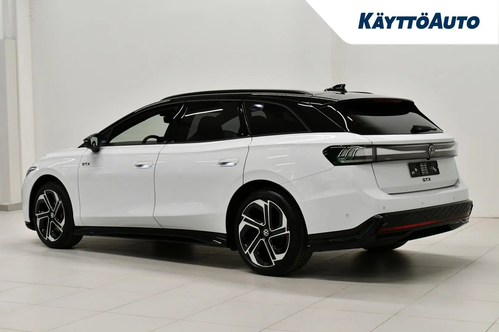 Volkswagen ID.7 XPZ-667 carousel image