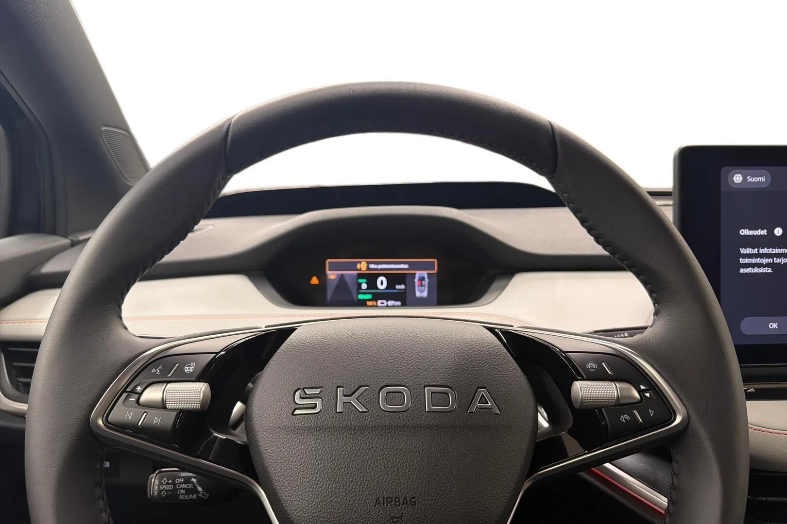 Skoda Enyaq SZV-951 carousel image
