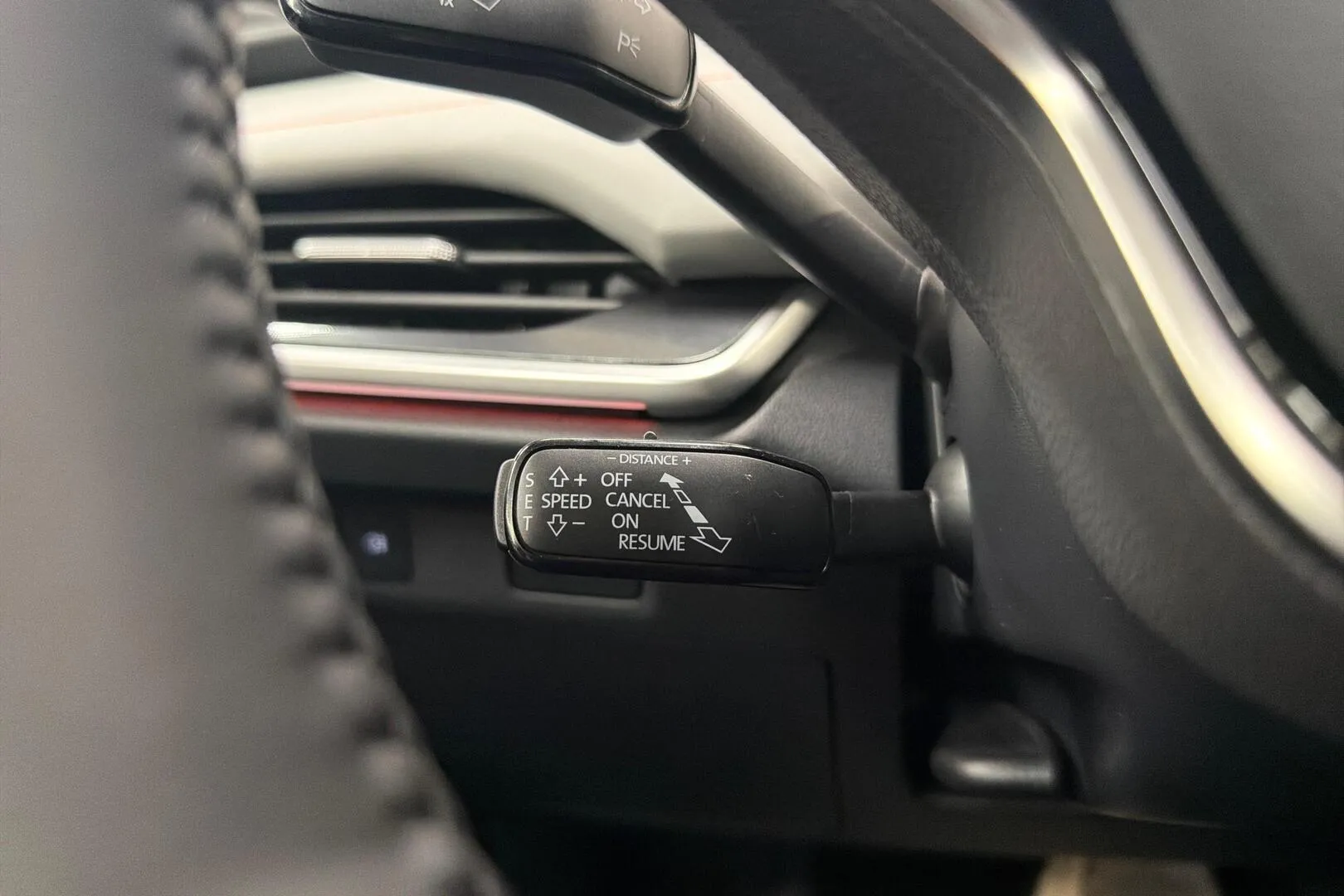 Skoda Enyaq SZV-951 carousel image