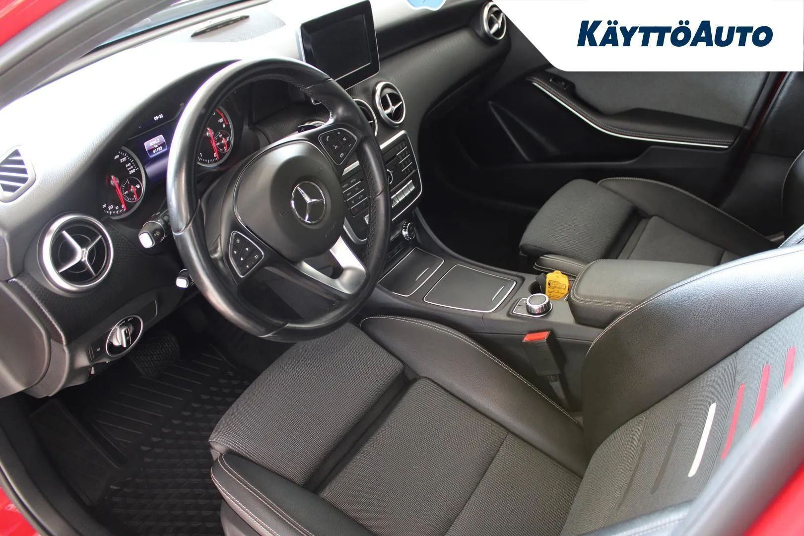 Mercedes-Benz A ZKP-975 carousel image