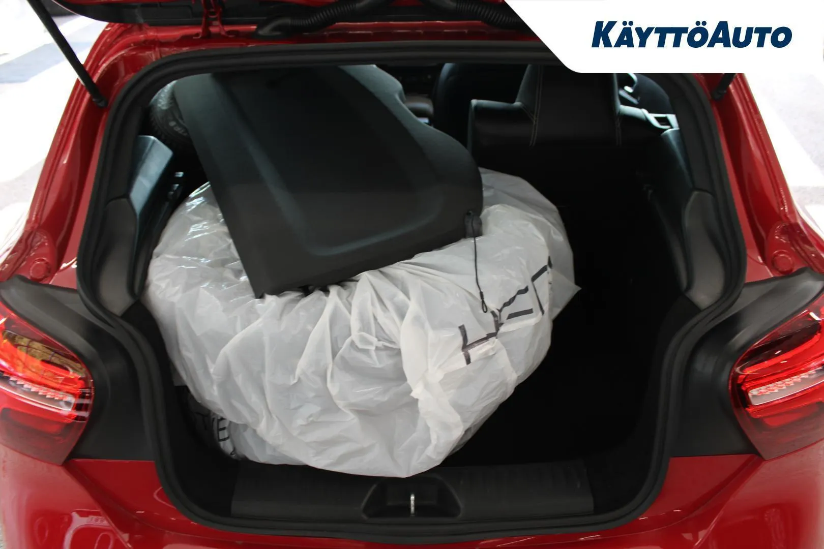Mercedes-Benz A ZKP-975 carousel image