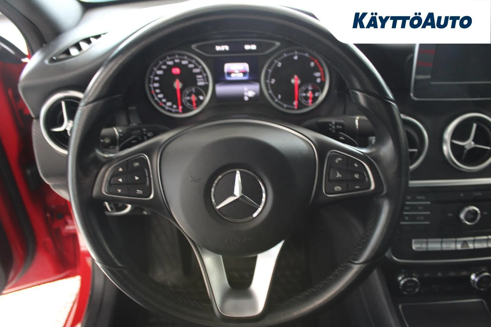 Mercedes-Benz A ZKP-975 carousel image