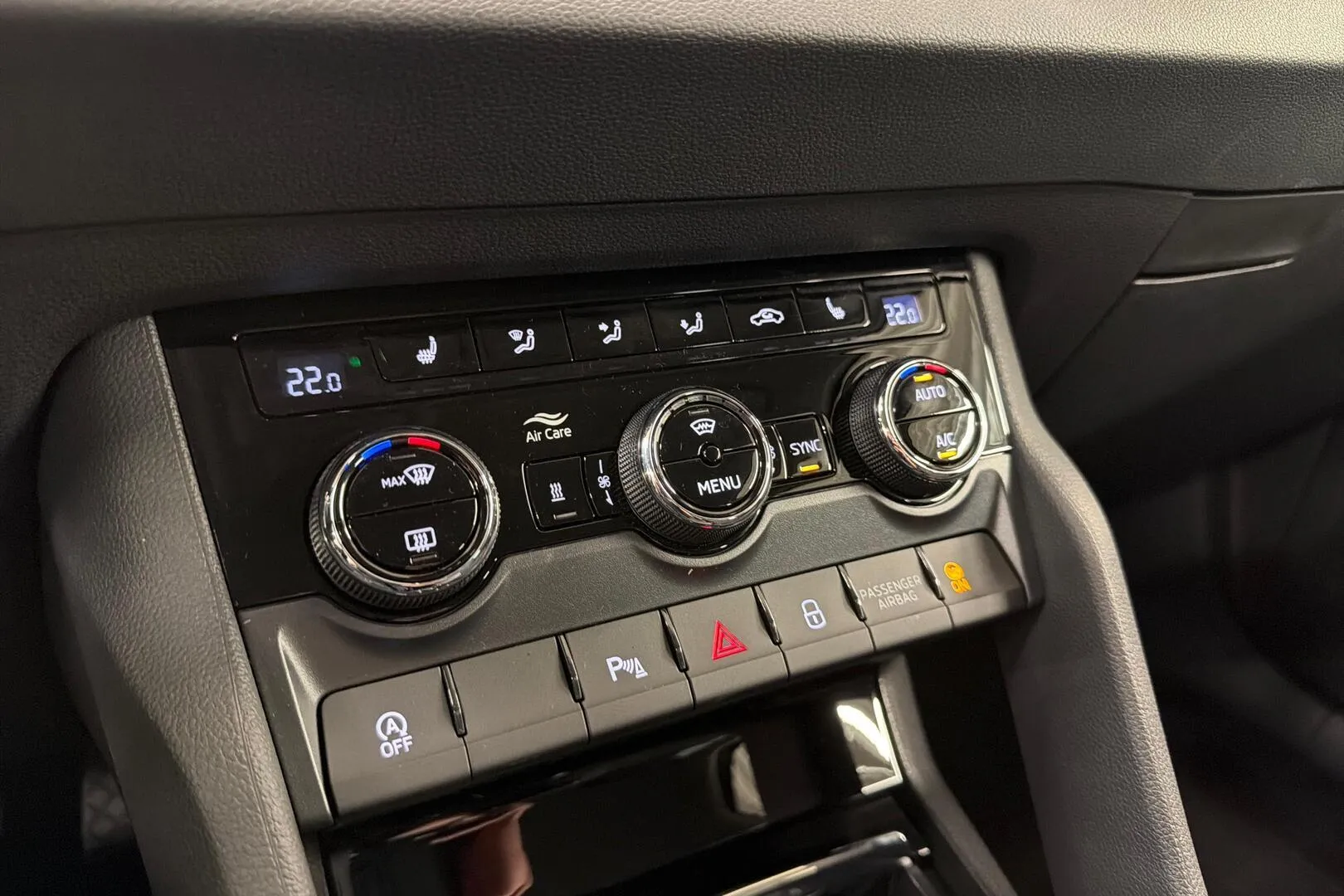 Skoda Karoq FTE-127 carousel image
