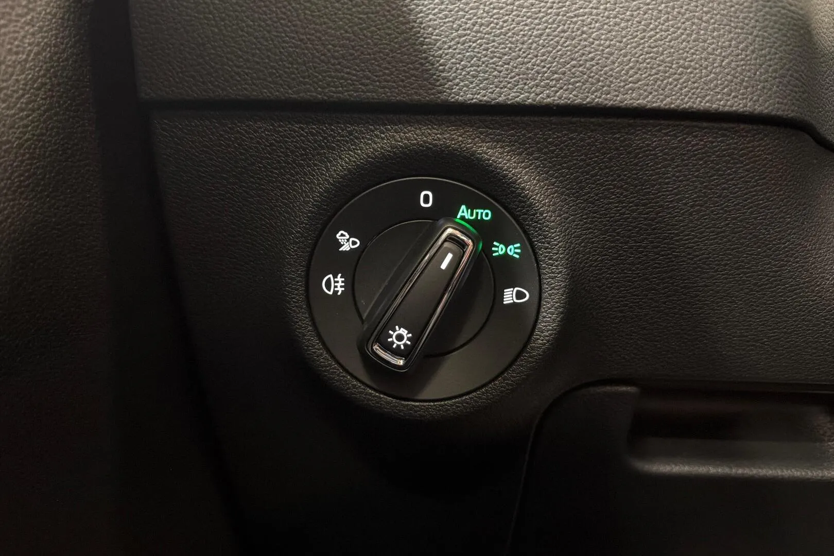 Skoda Karoq FTE-127 carousel image