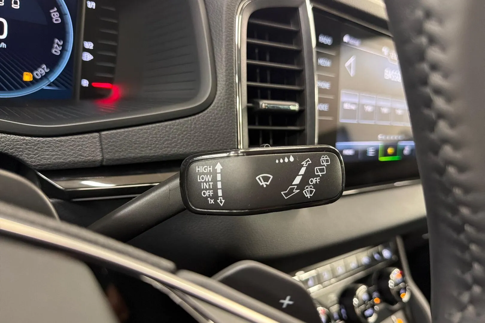 Skoda Karoq FTE-127 carousel image