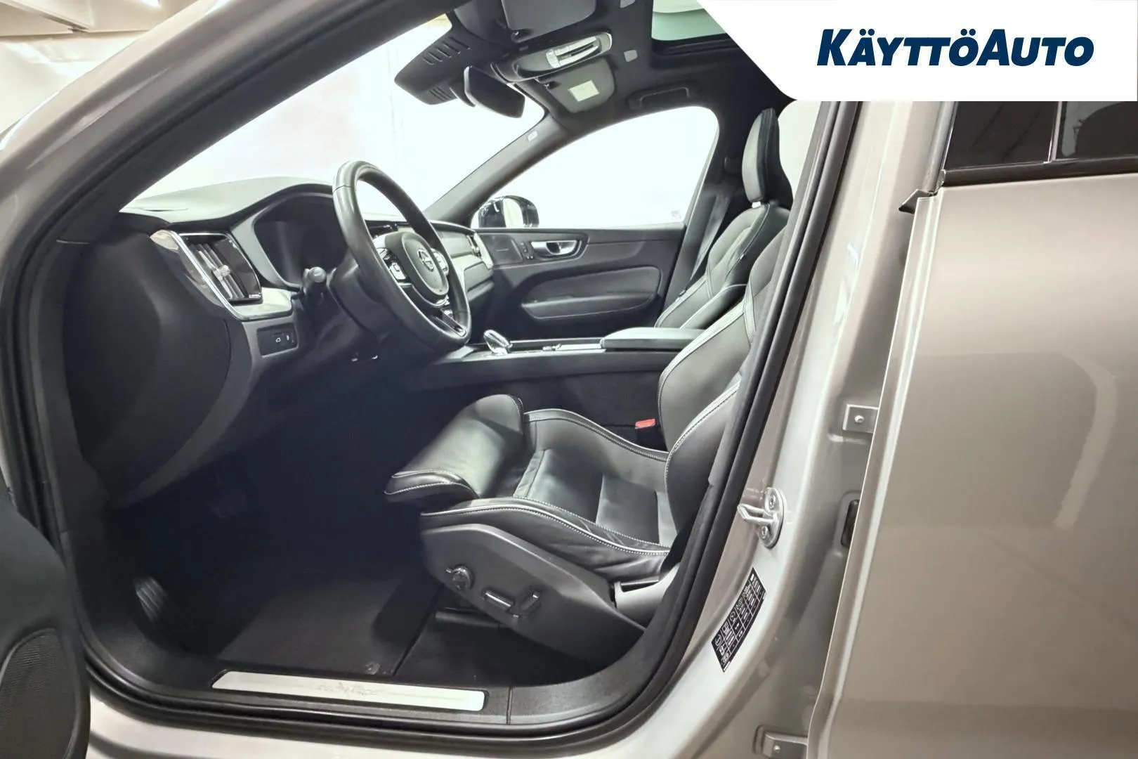 Volvo XC60 JMZ-251 carousel image
