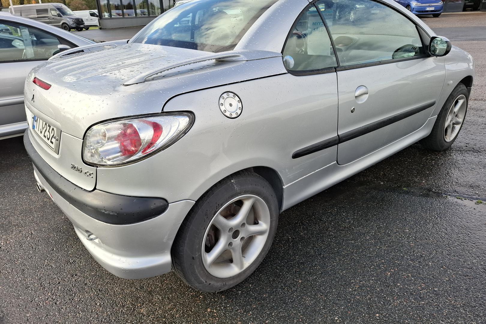 Peugeot 206 CC 2,0 2003, kuva 3/13