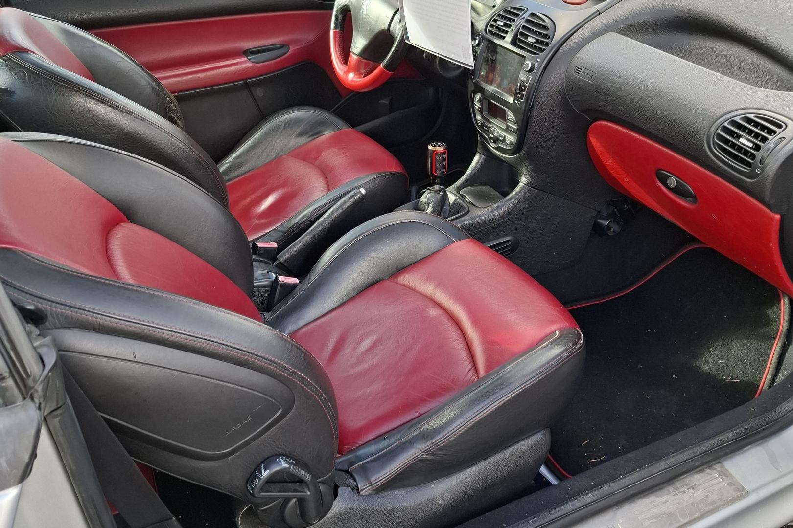 Peugeot 206 CC 2,0 2003, kuva 5/13