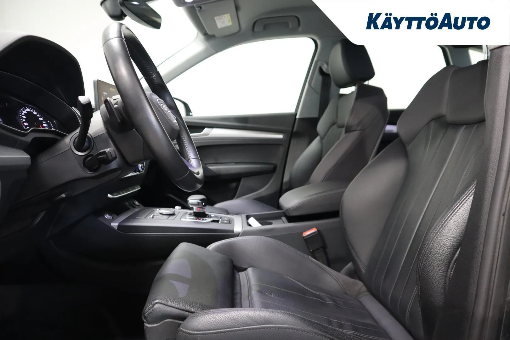 Audi Q5 CLY-972 carousel image