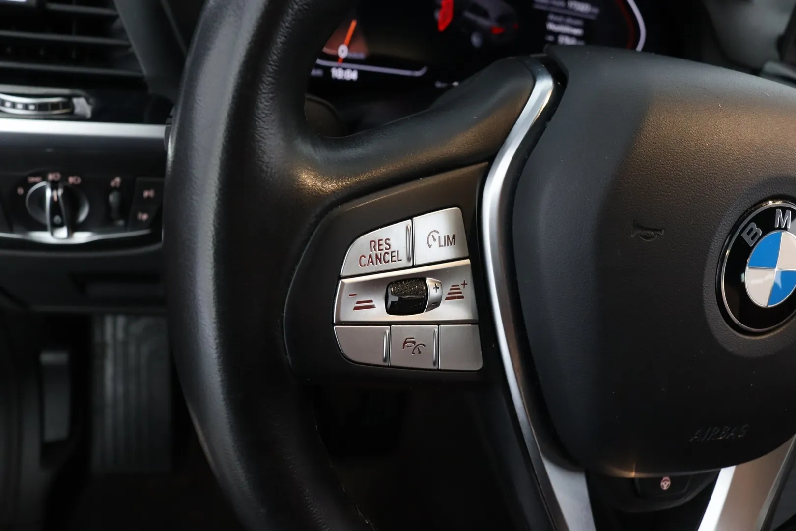 BMW X3 COU-570 carousel image
