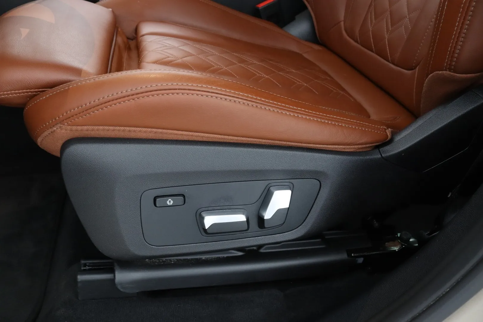 BMW X3 COU-570 carousel image