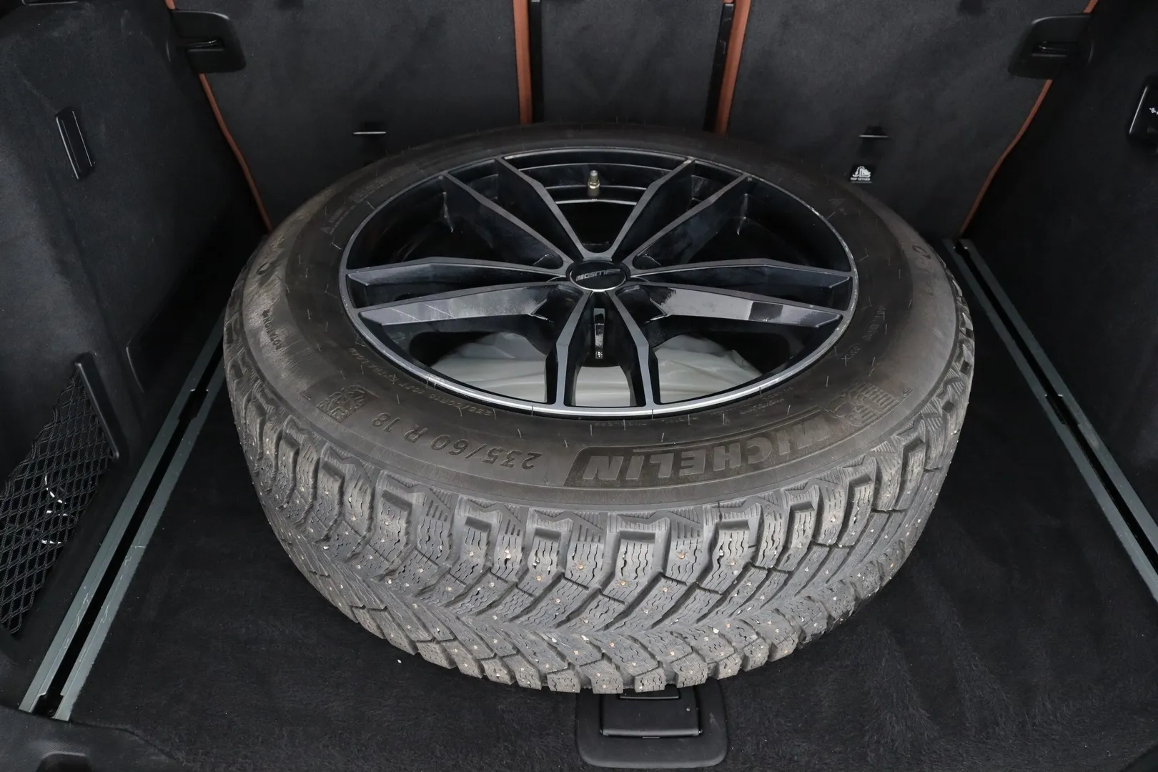 BMW X3 COU-570 carousel image