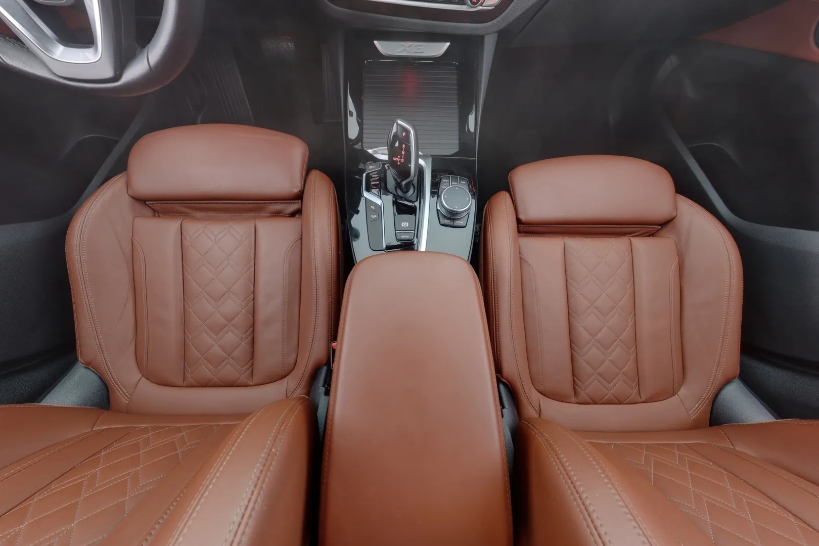 BMW X3 COU-570 carousel image