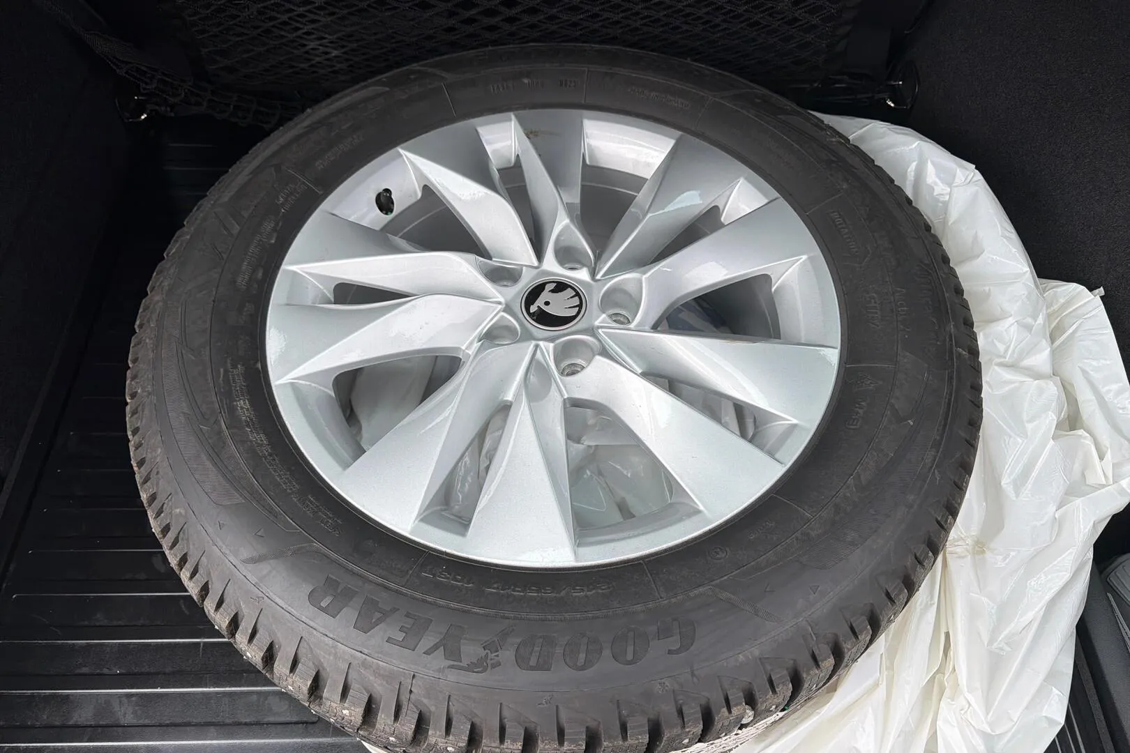 Skoda Kodiaq CSJ-569 carousel image