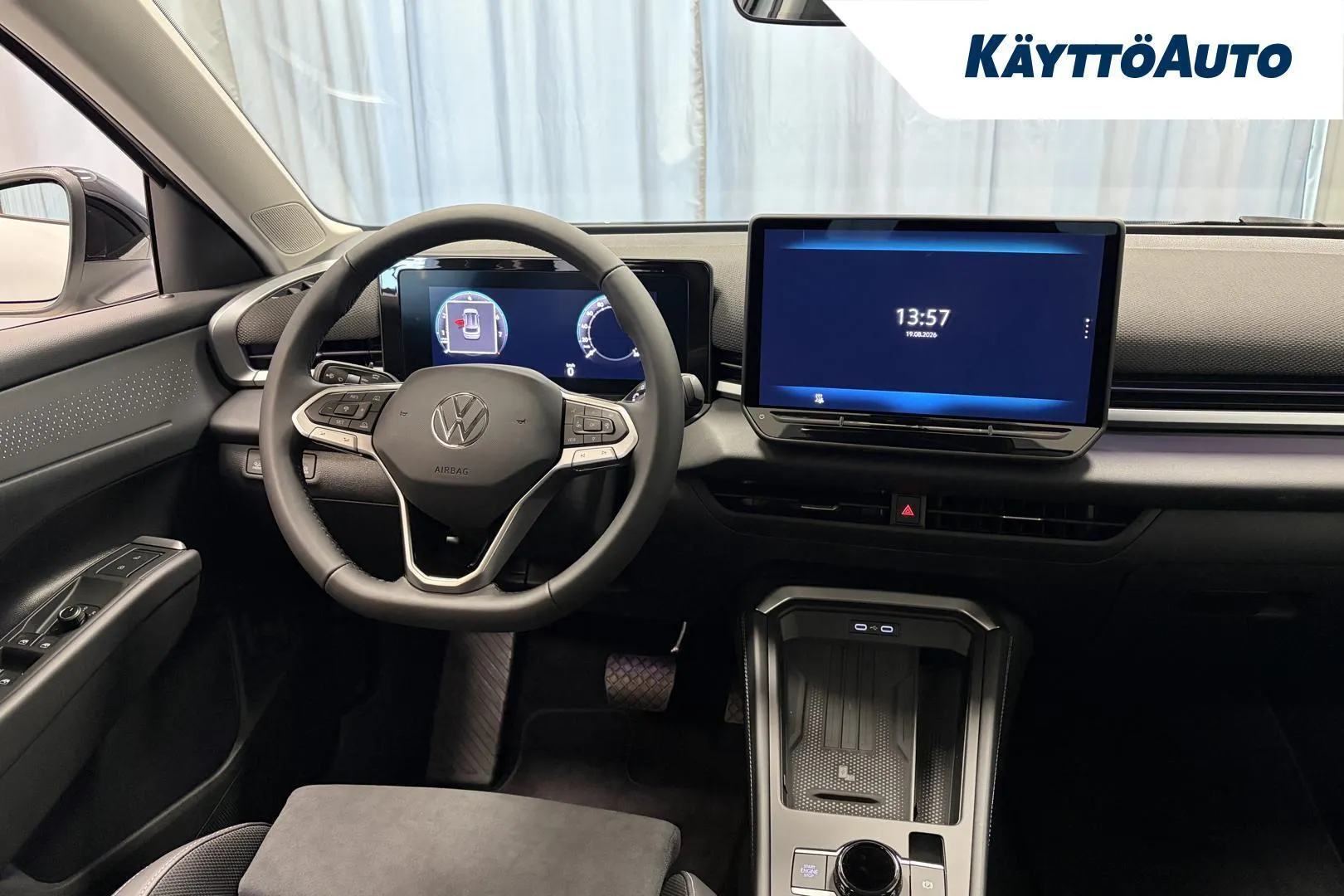 Volkswagen T-Roc FTE-230 carousel image