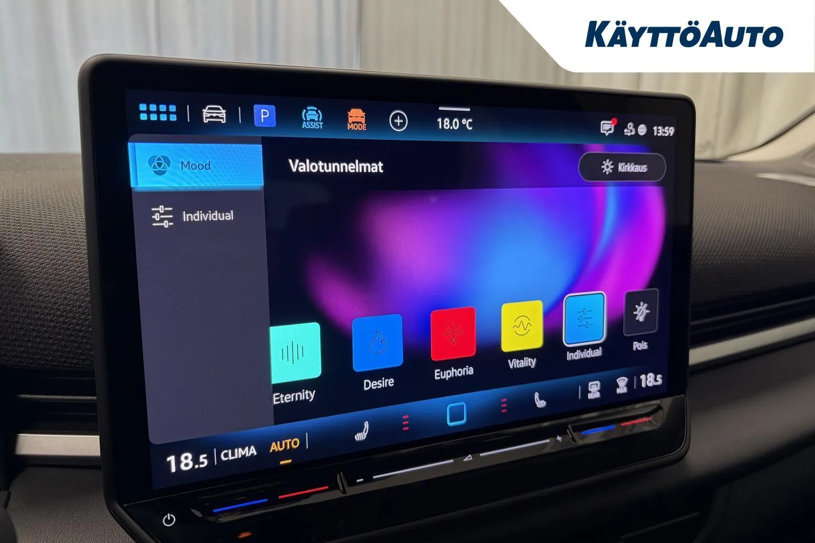 Volkswagen T-Roc FTE-230 carousel image