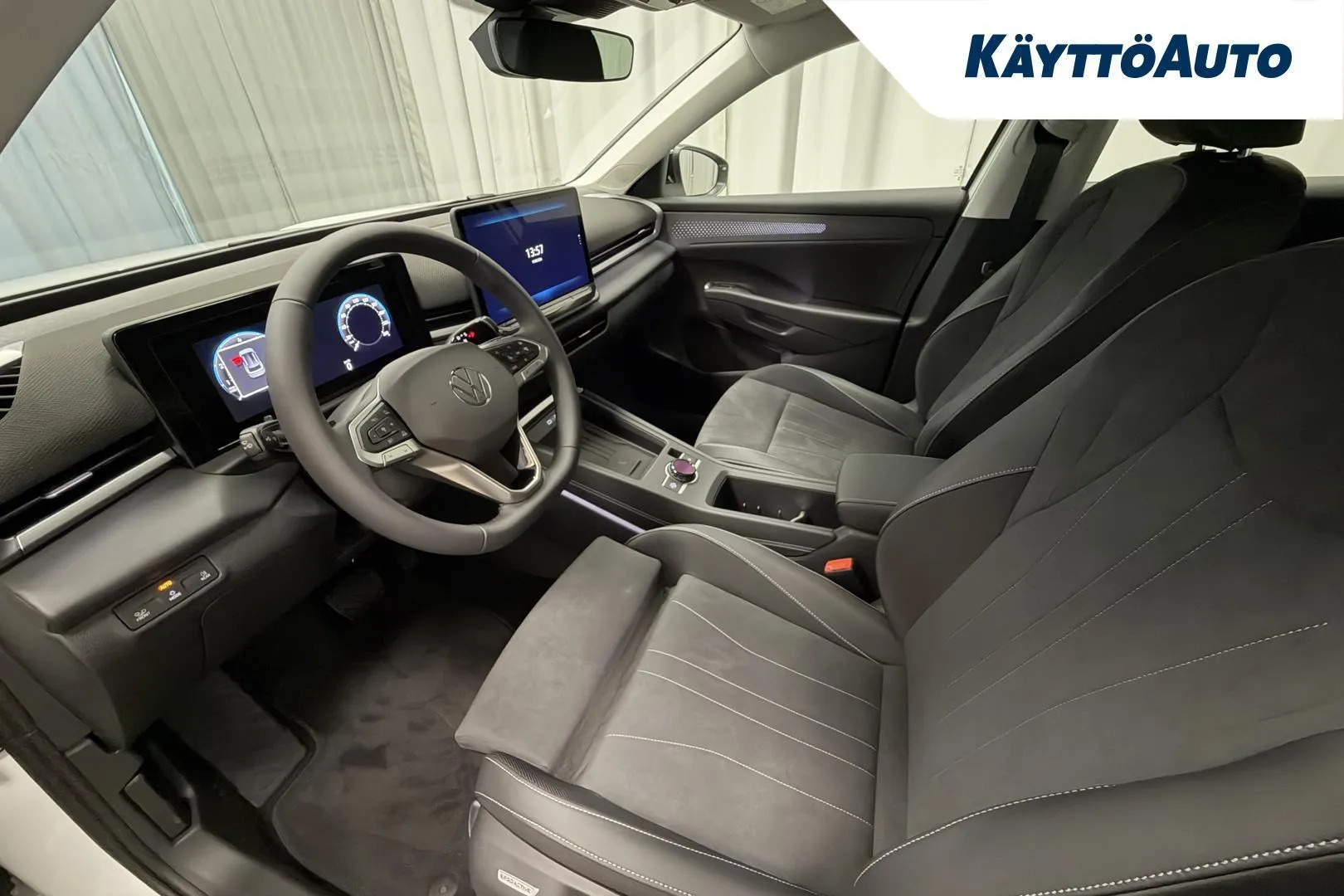 Volkswagen T-Roc FTE-230 carousel image