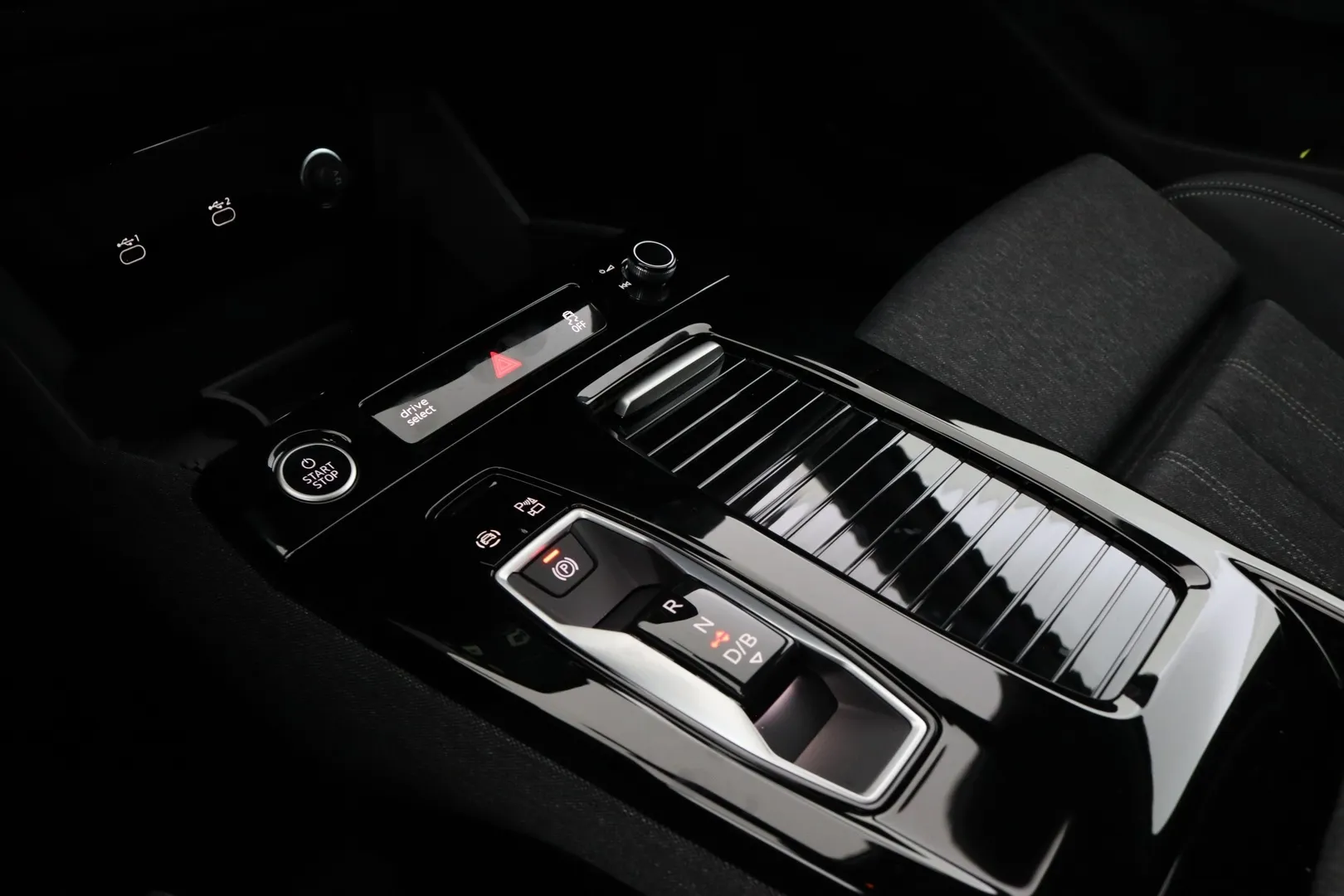 Audi Q6 e-tron ITJ-723 carousel image