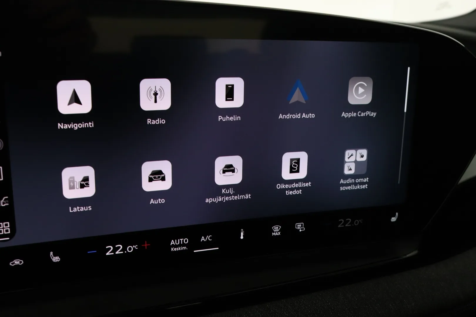 Audi Q6 e-tron ITJ-723 carousel image