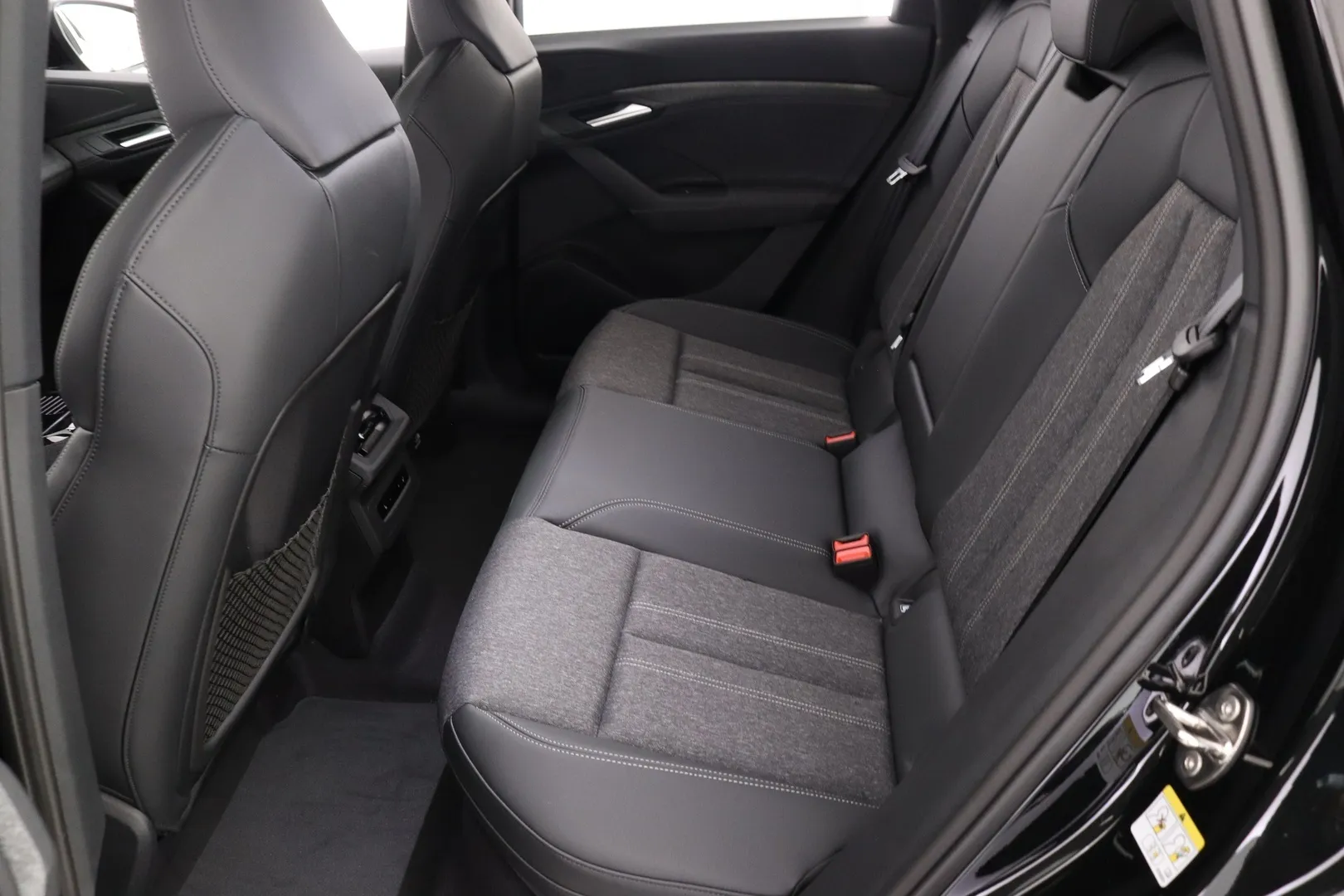 Audi Q6 e-tron ITJ-723 carousel image